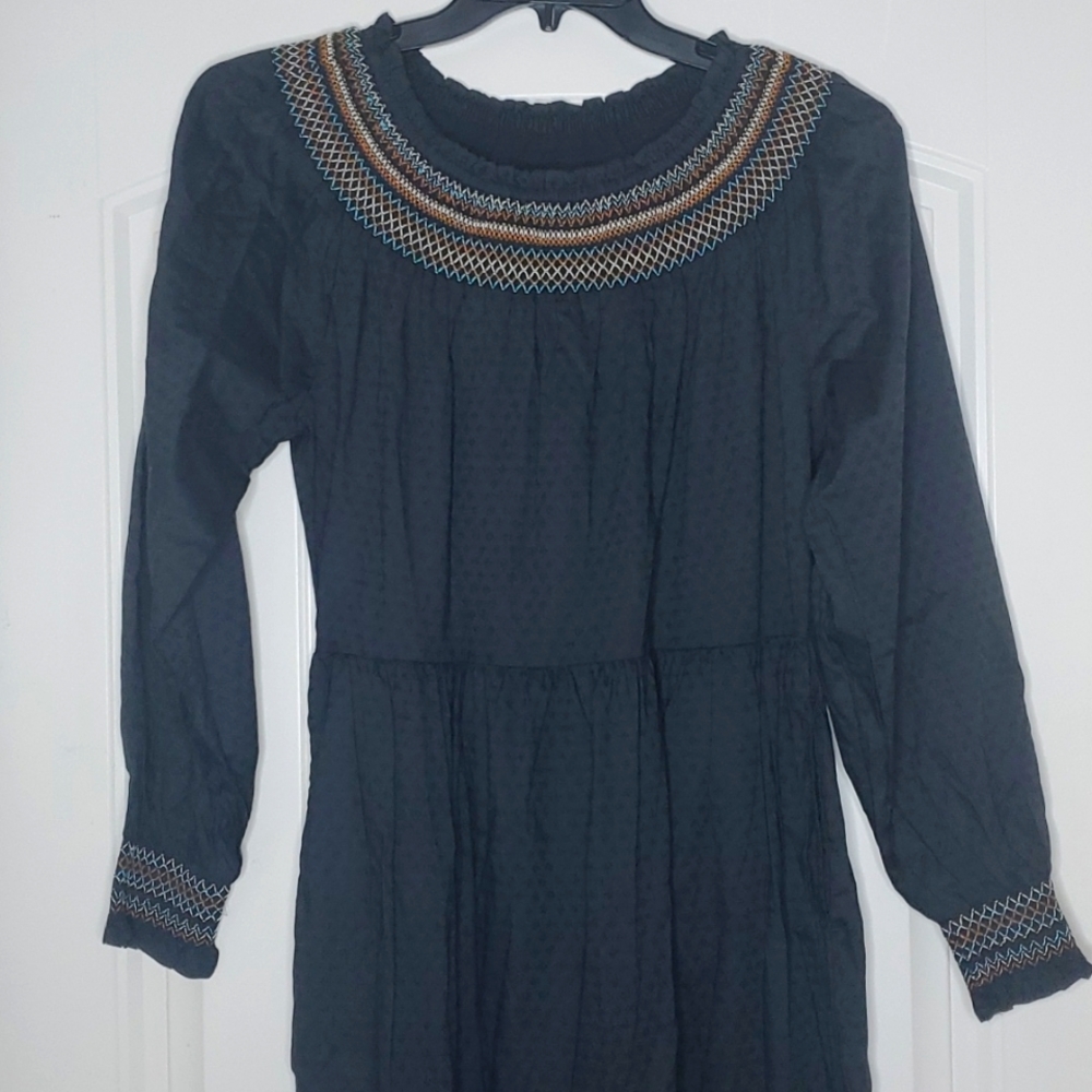 Universal Thread DRESS
